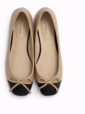 Liz Claiborne Cap Toe Ballet Flats Nude Black NWT | Quiet Luxury Classic